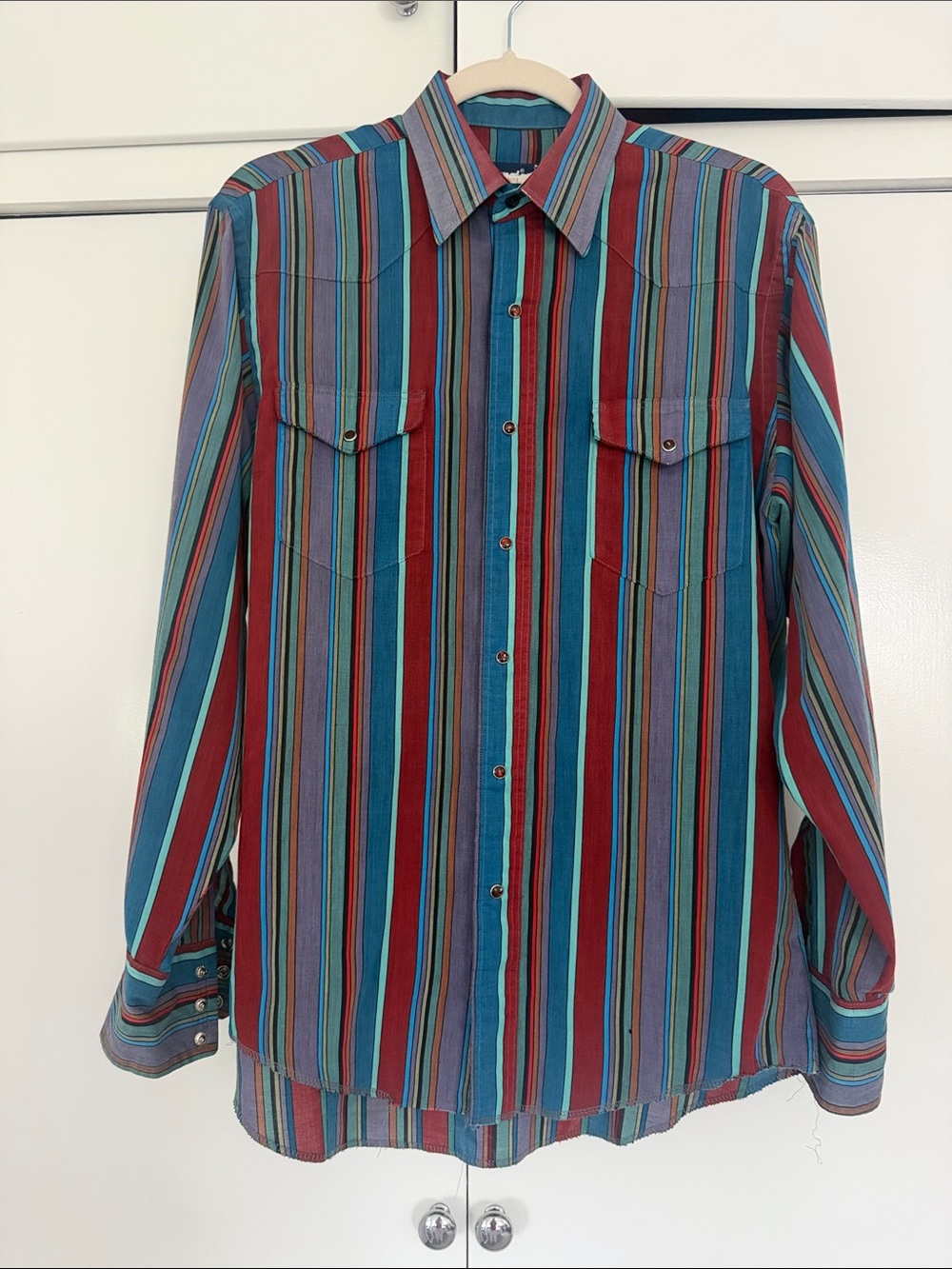 Wrangler vintage 90’s Multicolor Striped Button-Up Shirt